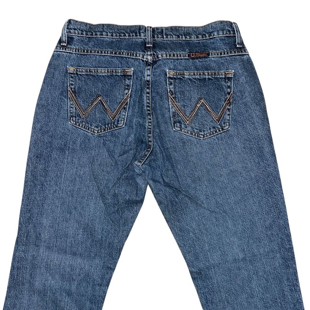 Wrangler Straight Leg Juniors Womens Jeans 11 12 32 Medium Wash Pockets Logo - Picture 6 of 8